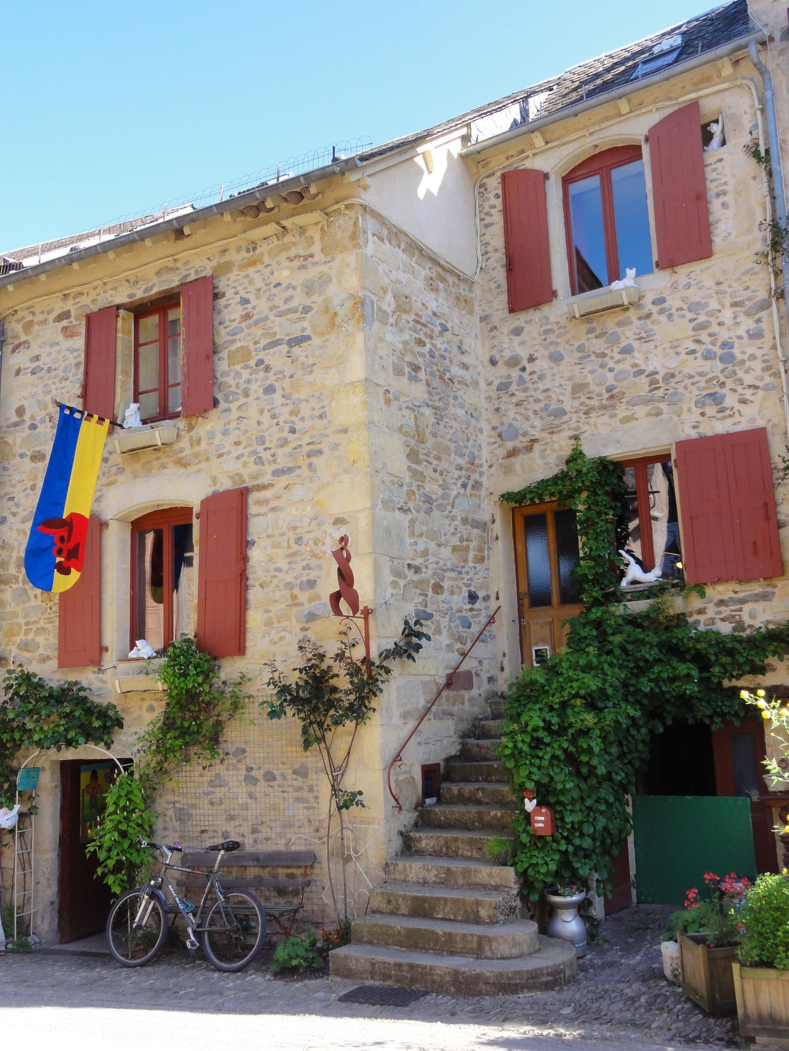 Famiglia Sainte-Eulalie-d'Olt 111085