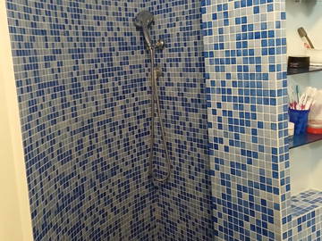 Chambre chez l'habitant à louer à Roma - photo 3 : salle de bain-3