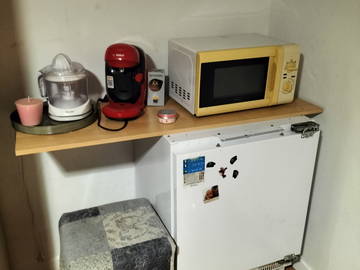 Roomlala | Camera da letto e zona cucina