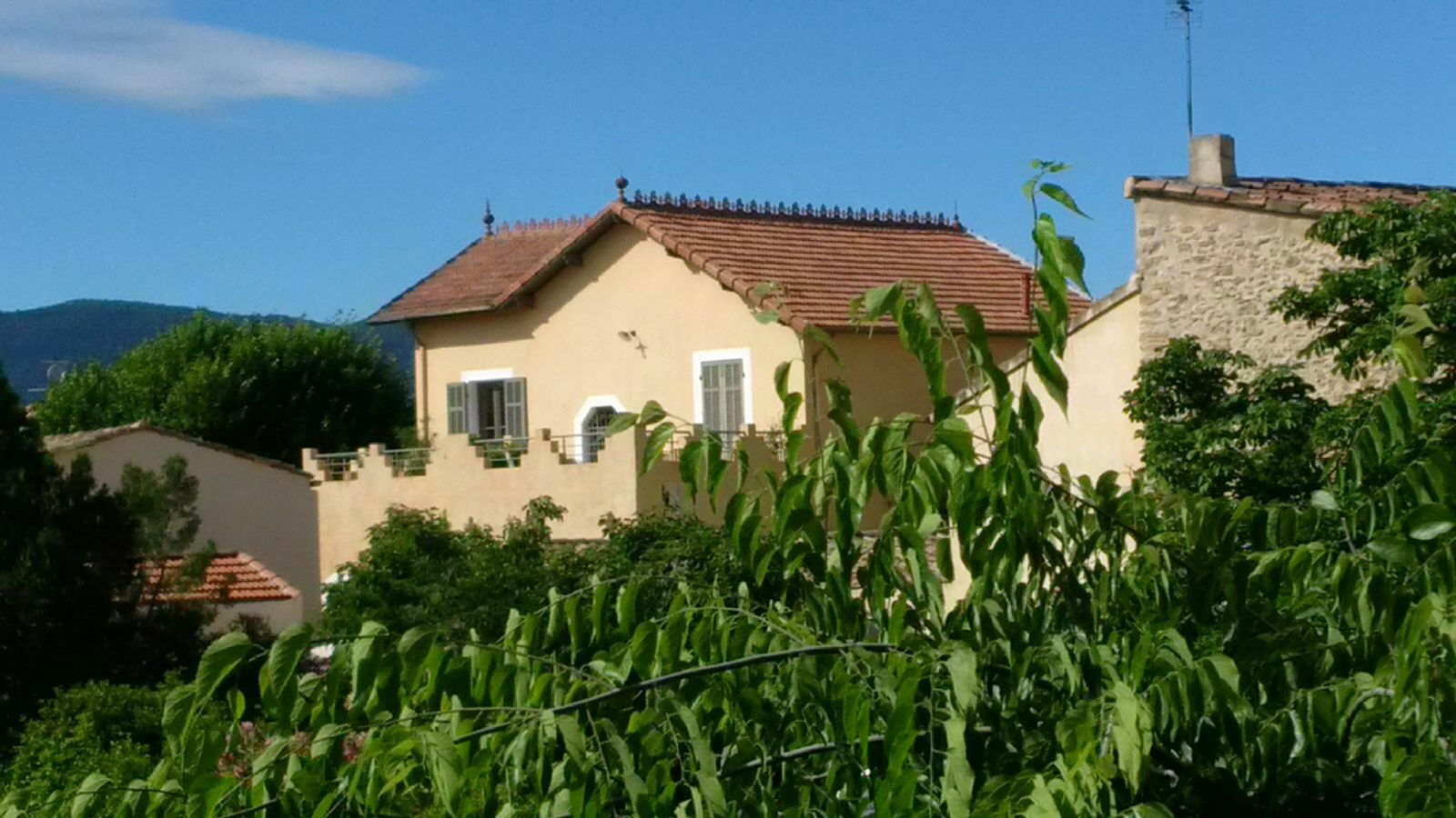 Collocazione La Tour-d'Aigues 252921