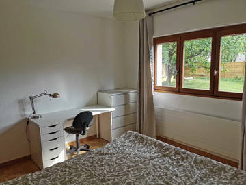 Roomlala | Camera in grande villa con orto e giardino