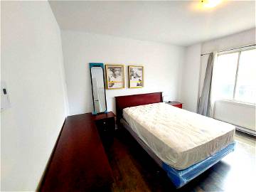 Roomlala | Camera LG con letto queen size in appartamento condiviso