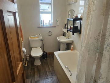 Unterkunft beim Gastgeber zur Miete in Carlow - Foto 11 : Badezimmer-11