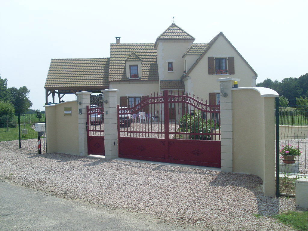 Famiglia Saint-Aubin-du-Thenney 68576