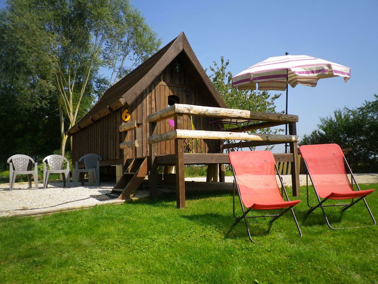 Oberoende Studio Moncetz-l'Abbaye 94082