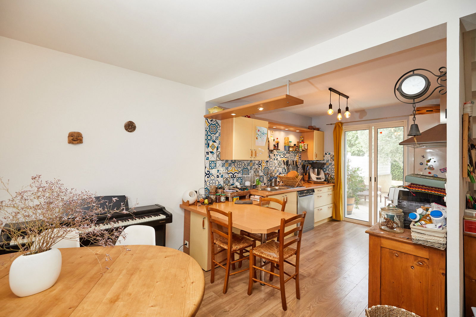 Homestay Mireval 87147