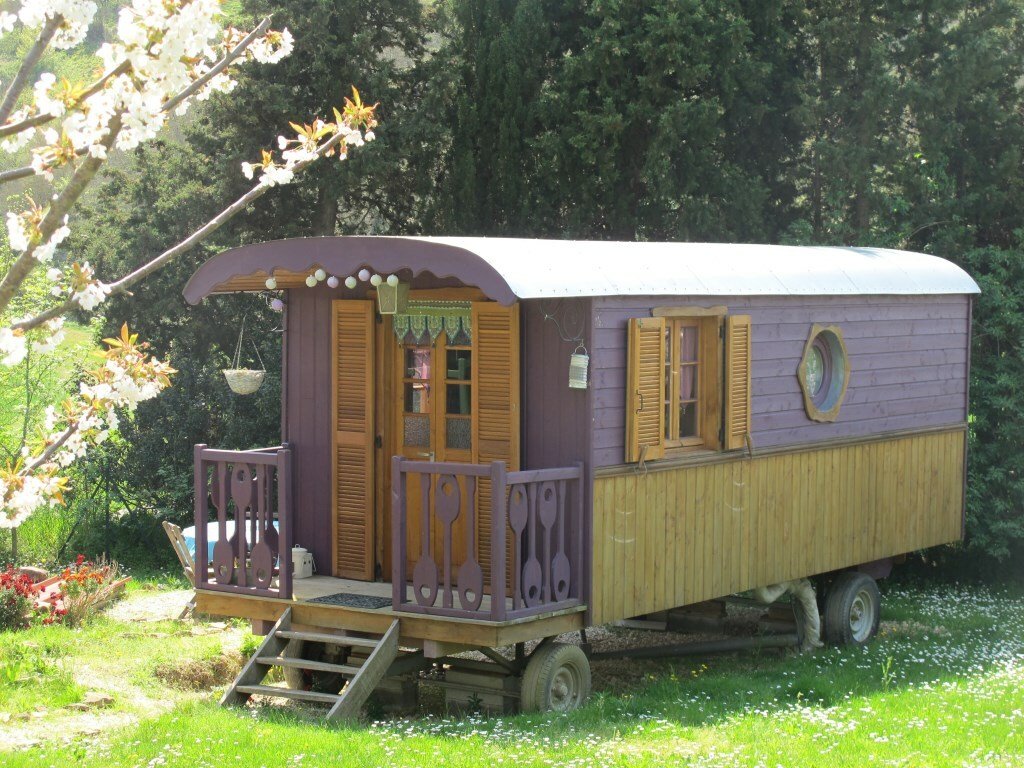 Gästrum Montmaur 86049