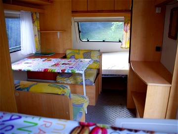 Roomlala | Caravane Avec Usage D'une Maison