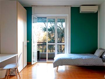 Roomlala | Carlo Troya Room 3 For Double Use - Chambre Lits Jumeaux Avec Balcon