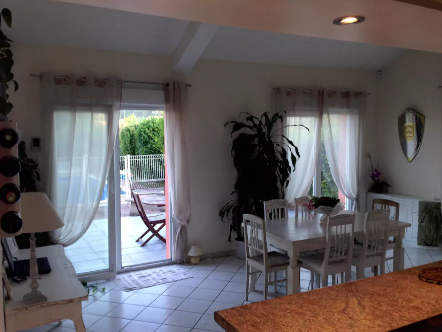 Quedarse En Casa Ornans 148032