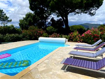 Roomlala | Casa con piscina privata