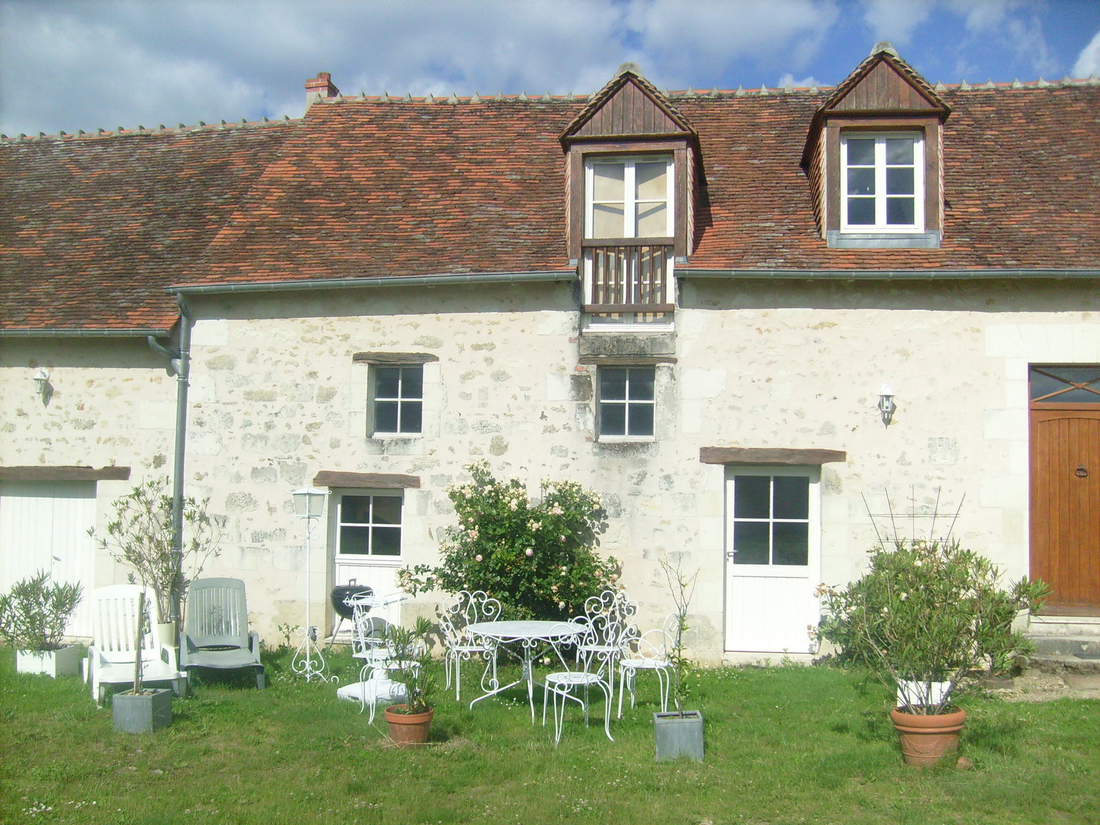 Estudio Independiente Saint-Épain 68435