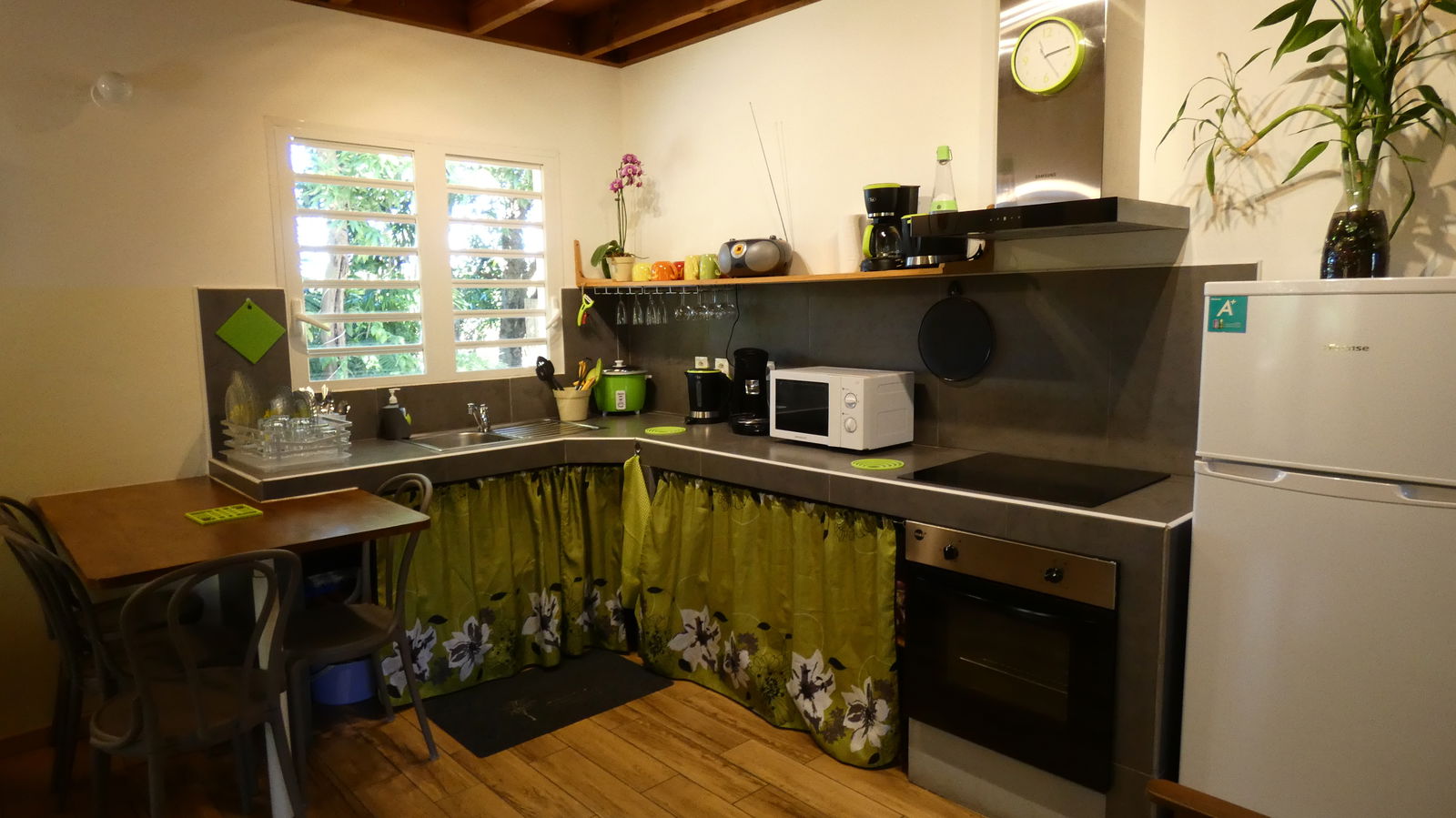 Estudio Independiente Saint Benoit 106878