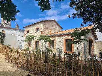 Roomlala | Casa Di Charme Nel Cuore Del Paese Di Pellerin