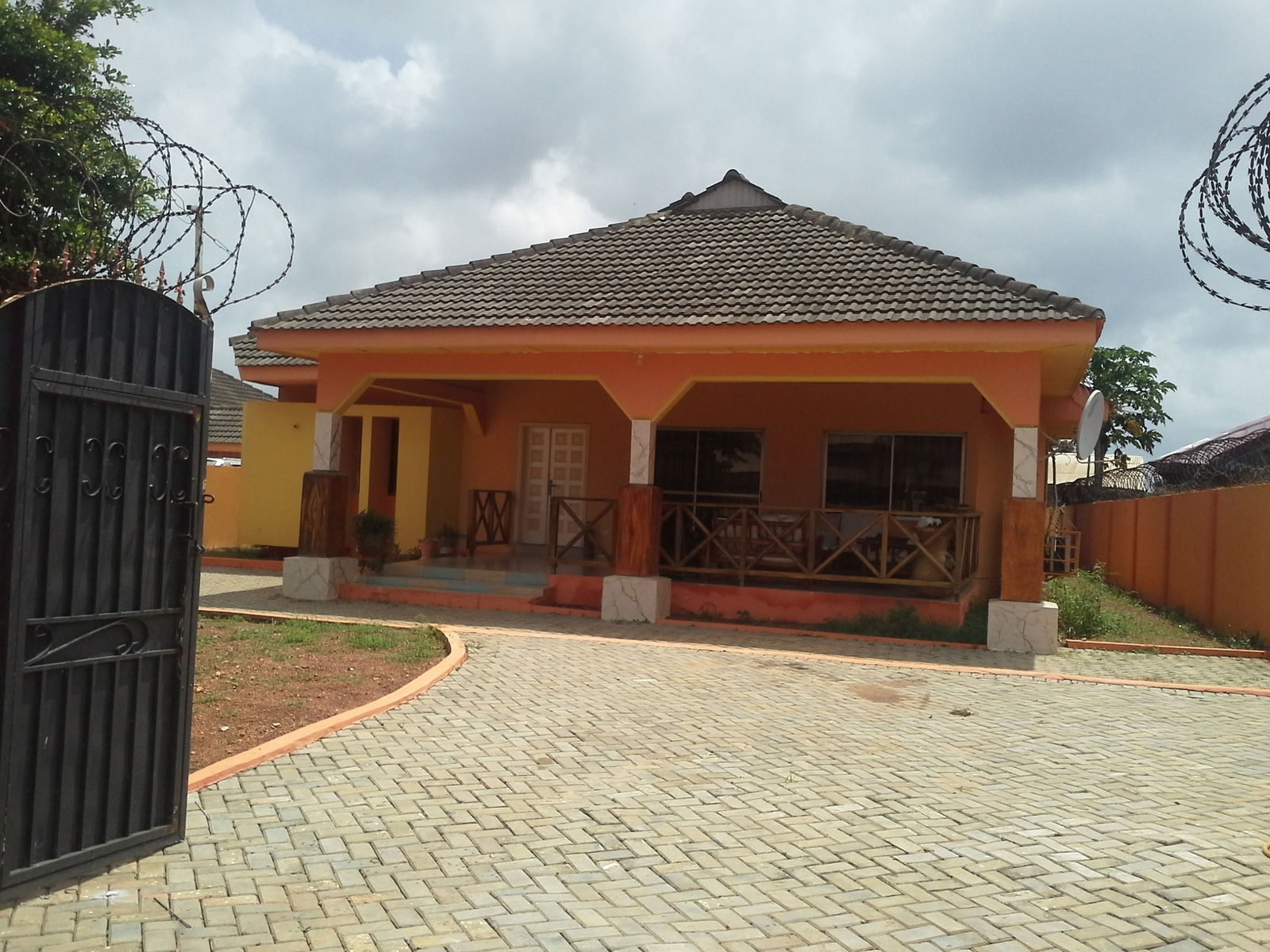Habitaciones De Huéspedes Accra 102459