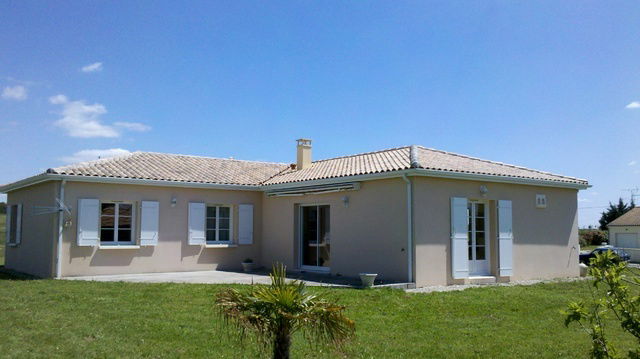 Casa Inteira Saint-Yrieix-sur-Charente 60190