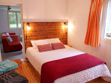 Roomlala | Casa rural rodeada de naturaleza, acogedora y luminosa.