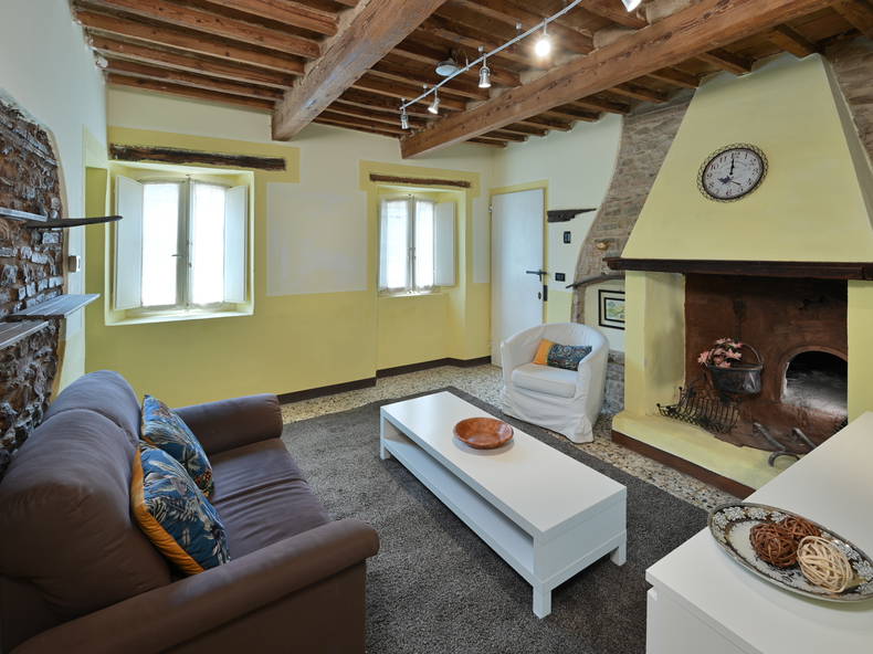 Quedarse En Casa Mondaino 397411-3