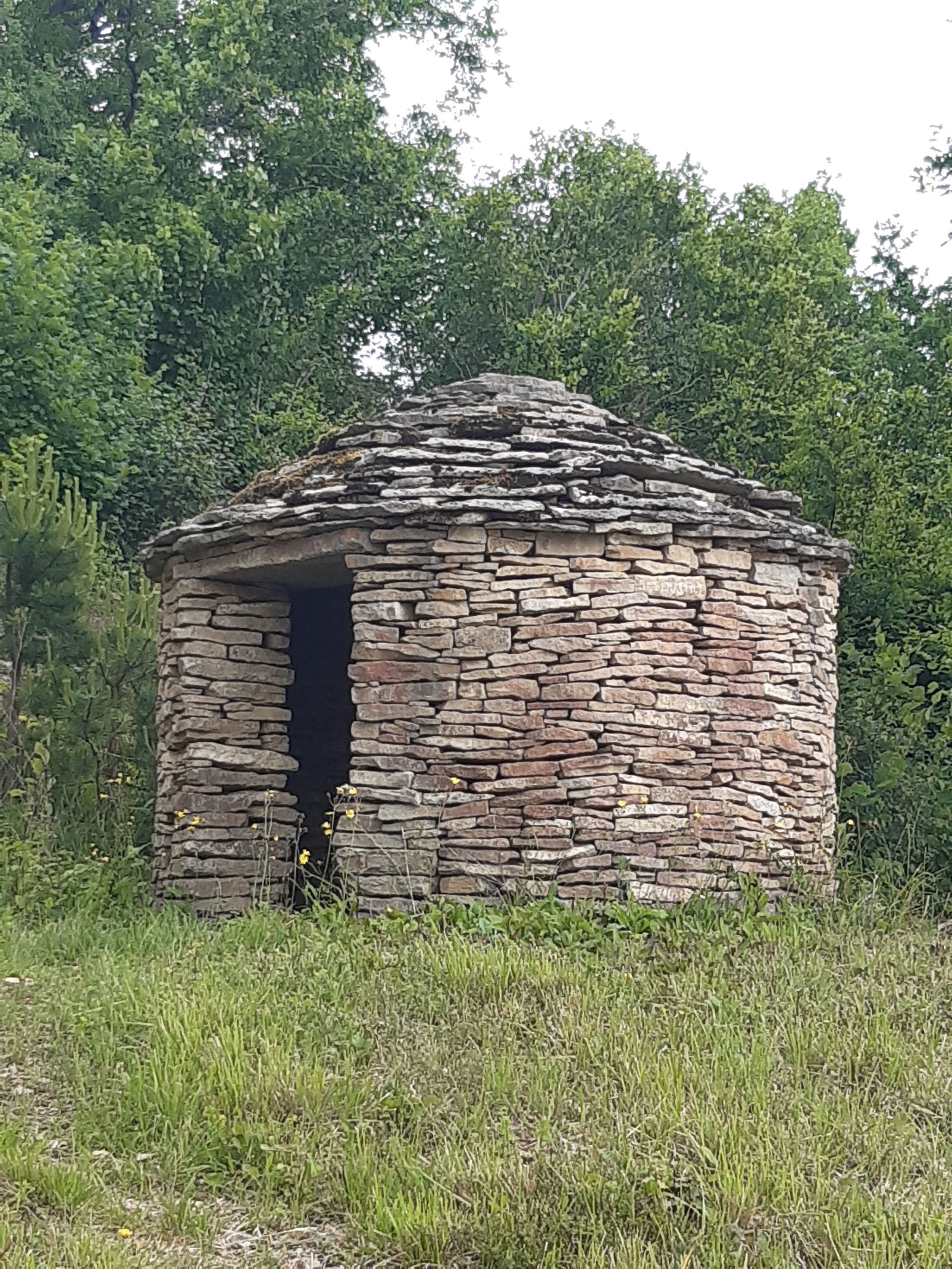 Estudio Independiente Magny-lès-Villers 94116