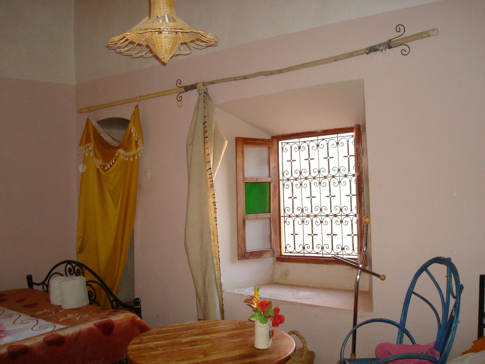 Oberoende Studio Souk El-Khémis Dades 230825