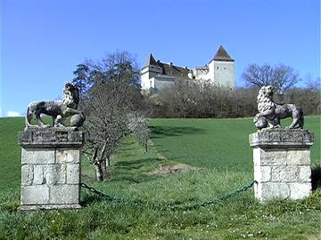 Roomlala | Castillo Con Piscina En Alquiler