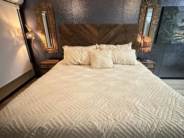 Logement entier à louer à North Vancouver - photo 11 : chambre 2-11