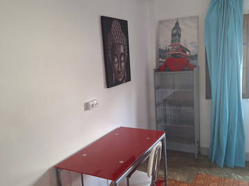 Chambre chez l'habitant à louer à Santa Cruz De Tenerife - photo 3 : chambre-3