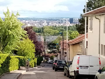 Roomlala | Cerca De Parc De La Tête D'Or Y Cité Internationale