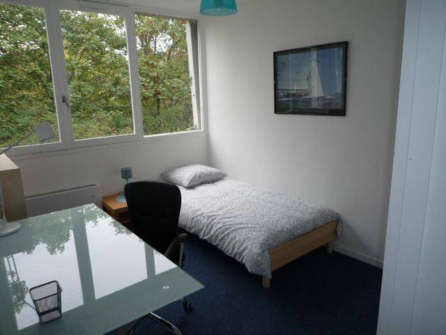 Colocation Cergy 15118