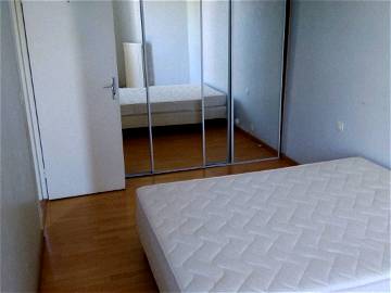 Roomlala | Cergy-pontoise: Bedroom 4 In Duplex Shared Apartment 106m²