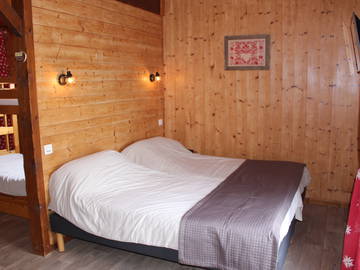 Gästezimmer zur Miete in Bernex - Foto 13 : Schlafzimmer-13