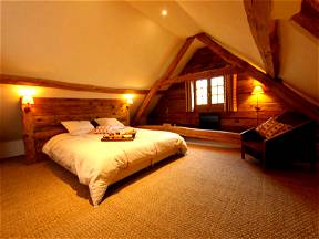 Charming Chalet - Sleeps 6 For Rent