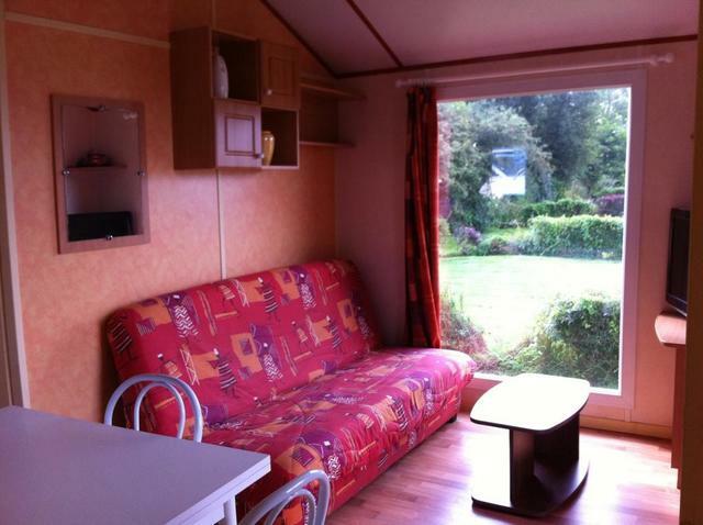 Entire Home Grandcamp-Maisy 48893