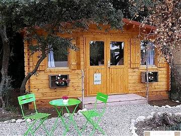 Roomlala | Chalet under the olive tree