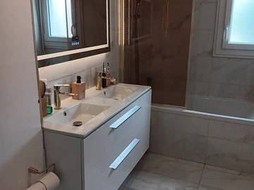 Chambre chez l'habitant à louer à Saint-Brieuc - photo 6 : salle de bain-6