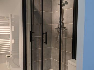 Colocation à louer à Roubaix - photo 4 : salle de bain-4