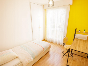 Roomlala | ★ Chambre 10m2 En Colocation Evry 91000 ★