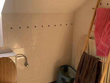 Chambre chez l'habitant à louer à Incourt - photo 14 : salle de bain-14