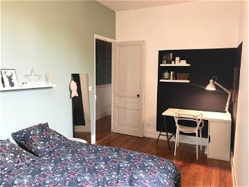 Roomlala | Chambre 12m2 Dans Maison Avec Jardin