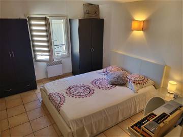 Roomlala | CHAMBRE 15 M2 dans Maison avec jardin entre Aix et Marseille