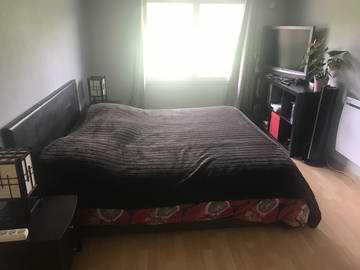 Roomlala | Chambre 15 M2 Dans Maison Avec Terrasse Et Jardin