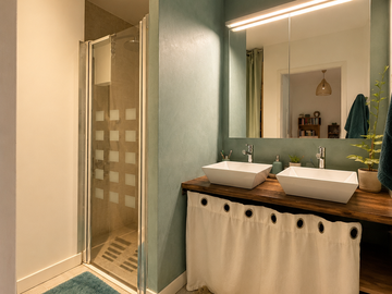 Chambre chez l'habitant à louer à Eysines - photo 8 : salle de bain-8