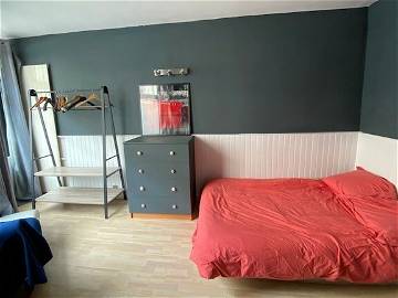 Roomlala | Chambre (15m²) à Louer à Puteaux