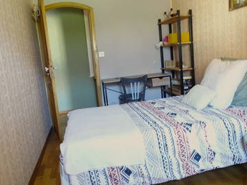 Chambre À Louer Porte-De-Savoie 451631