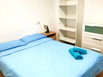 Roomlala | CHAMBRE 3 AVEC LIT DOUBLE SALLE DE BAIN PRIVÉE ET AC