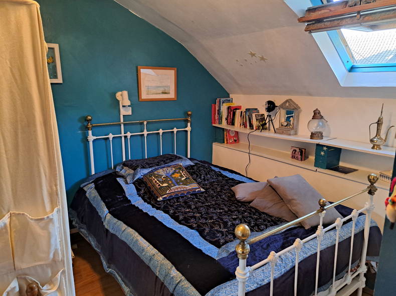 Chambre chez l'habitant Persan : Chambre de 15m2 avec salle de bain