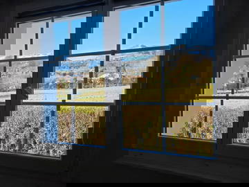 Chambre à coucher dans une maison au calme