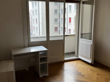 Chambre chez l'habitant à louer à Fribourg - photo 1-1
