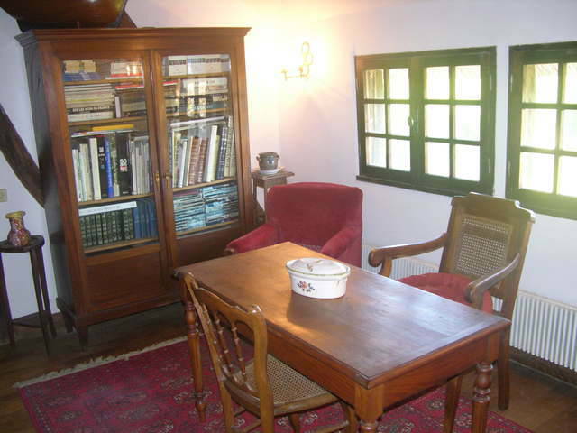 Chambre Chez L'habitant Sainte-Colombe-la-Commanderie 55164-4