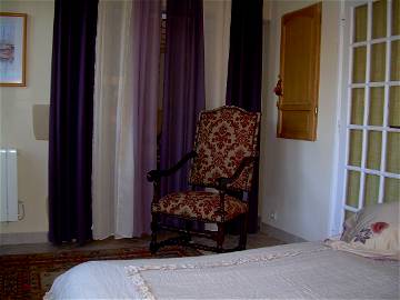 Private Room Chabrillan 57453-1